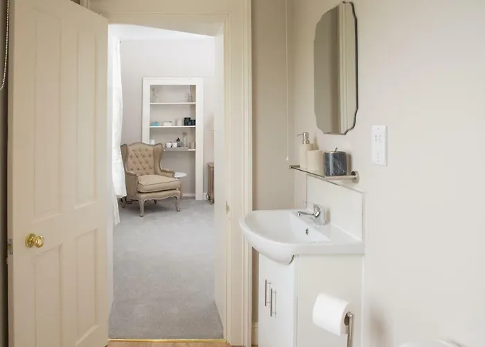 The Dawnay Arms * مالتون